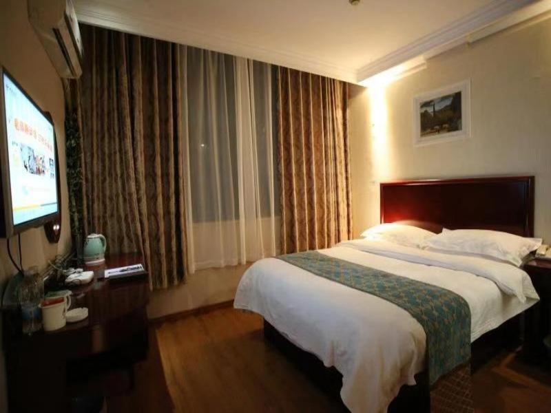 Greentree Inn Jiangsu Wuxi Yangjian Xihu Road Express Hotel Ngoại thất bức ảnh